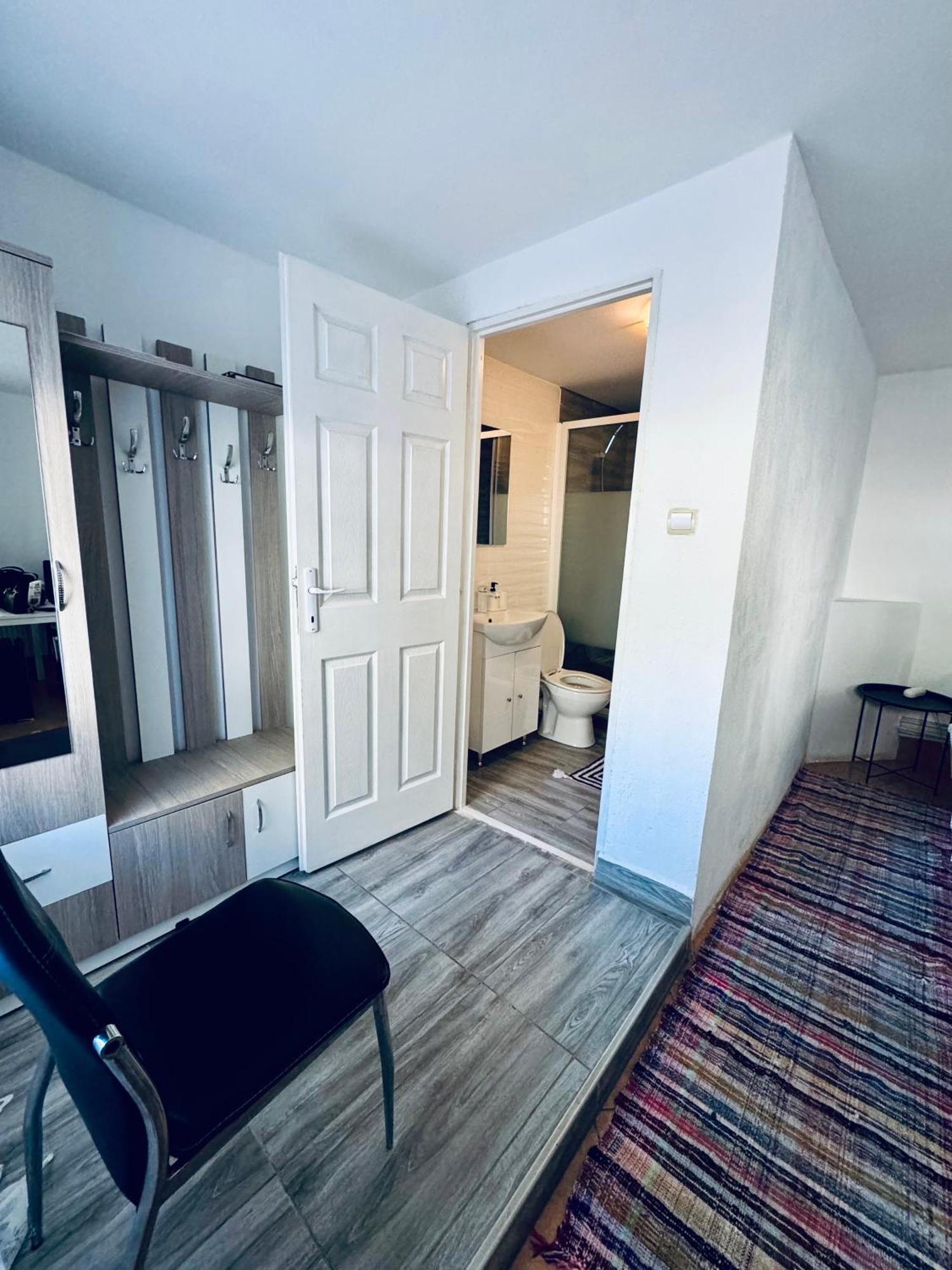 Acasa In Bicaz-Chei - Camere De Inchiriat Cheile Bicazului Exteriör bild